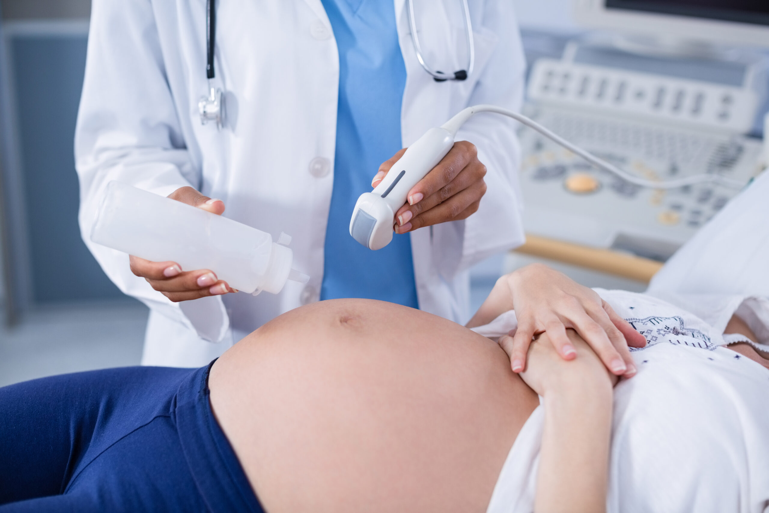 Échographie obstétricale réalisée chez une patiente enceinte